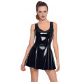 Kurzes Kleid aus Lack (M)